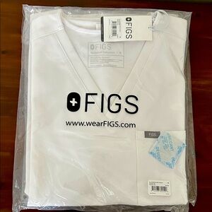 Women’s Figs Catarina Scrub top